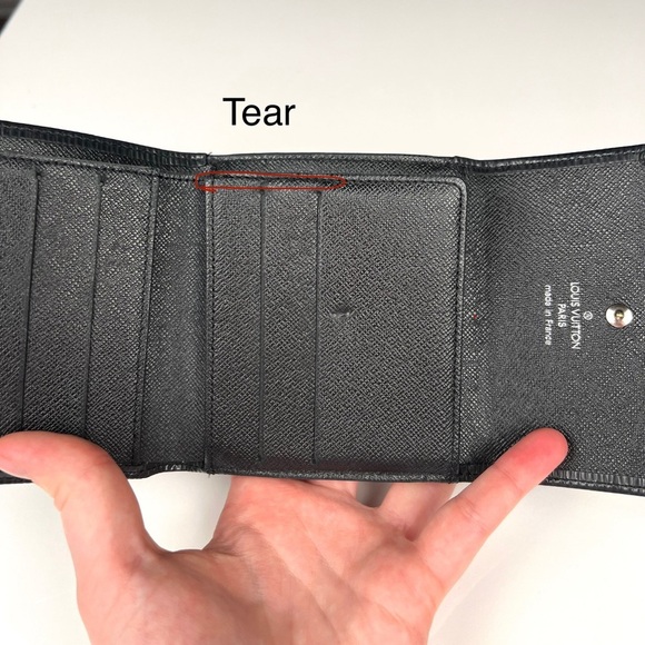 Louis Vuitton Epi Compact Wallet - Picture 8 of 8